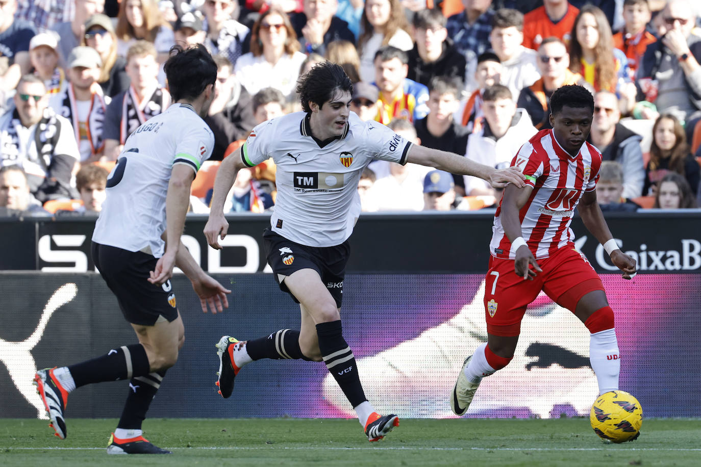 Las mejores imágenes del partido Valencia CF - Almería