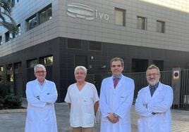 El doctor Estevan, el doctor Arribas, el doctor Gil-Bazo y el doctor López Guerrero, del IVO.