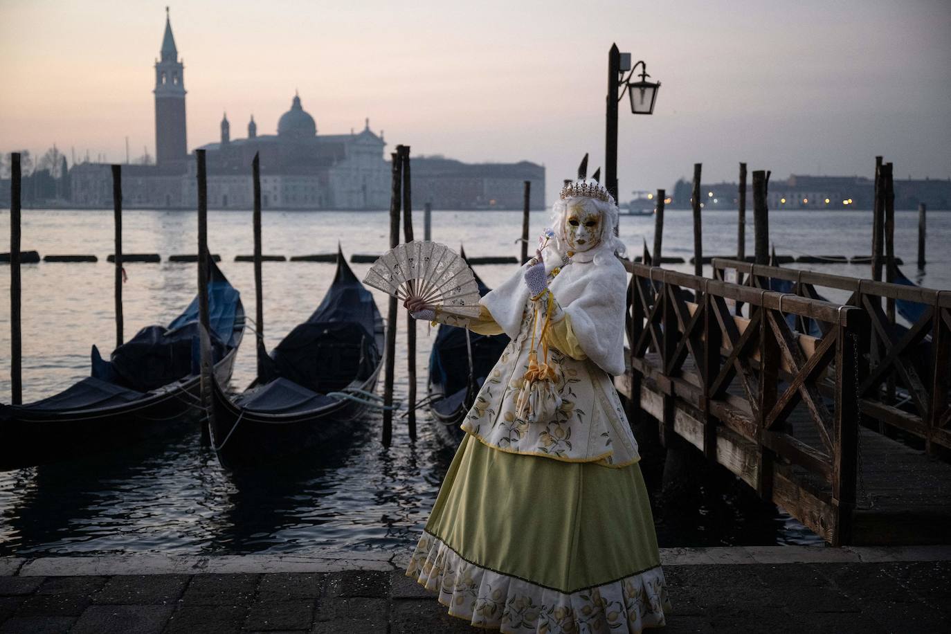 Noche de máscaras en Venecia