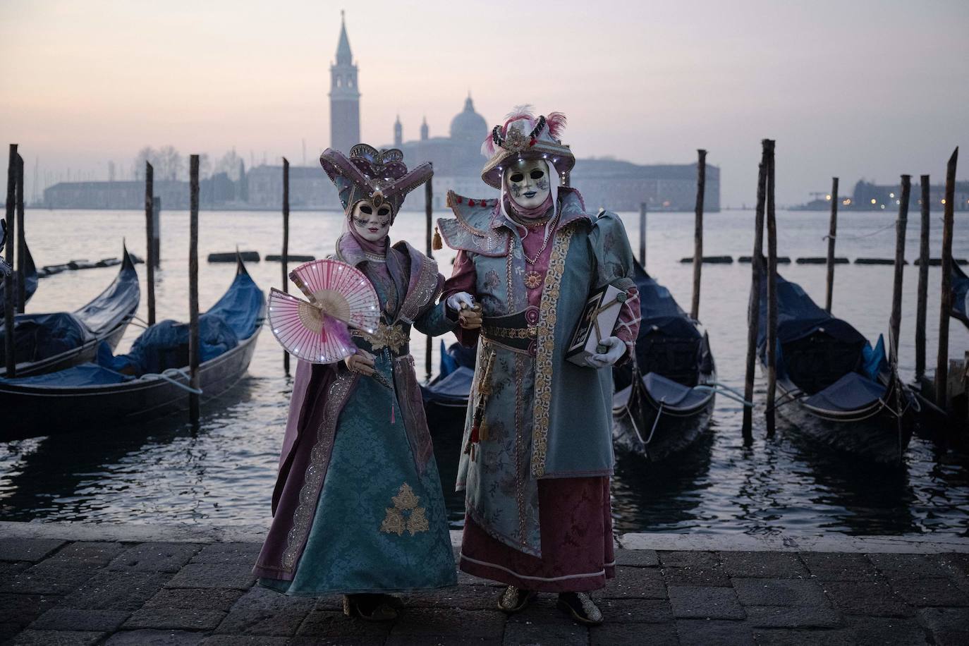 Noche de máscaras en Venecia