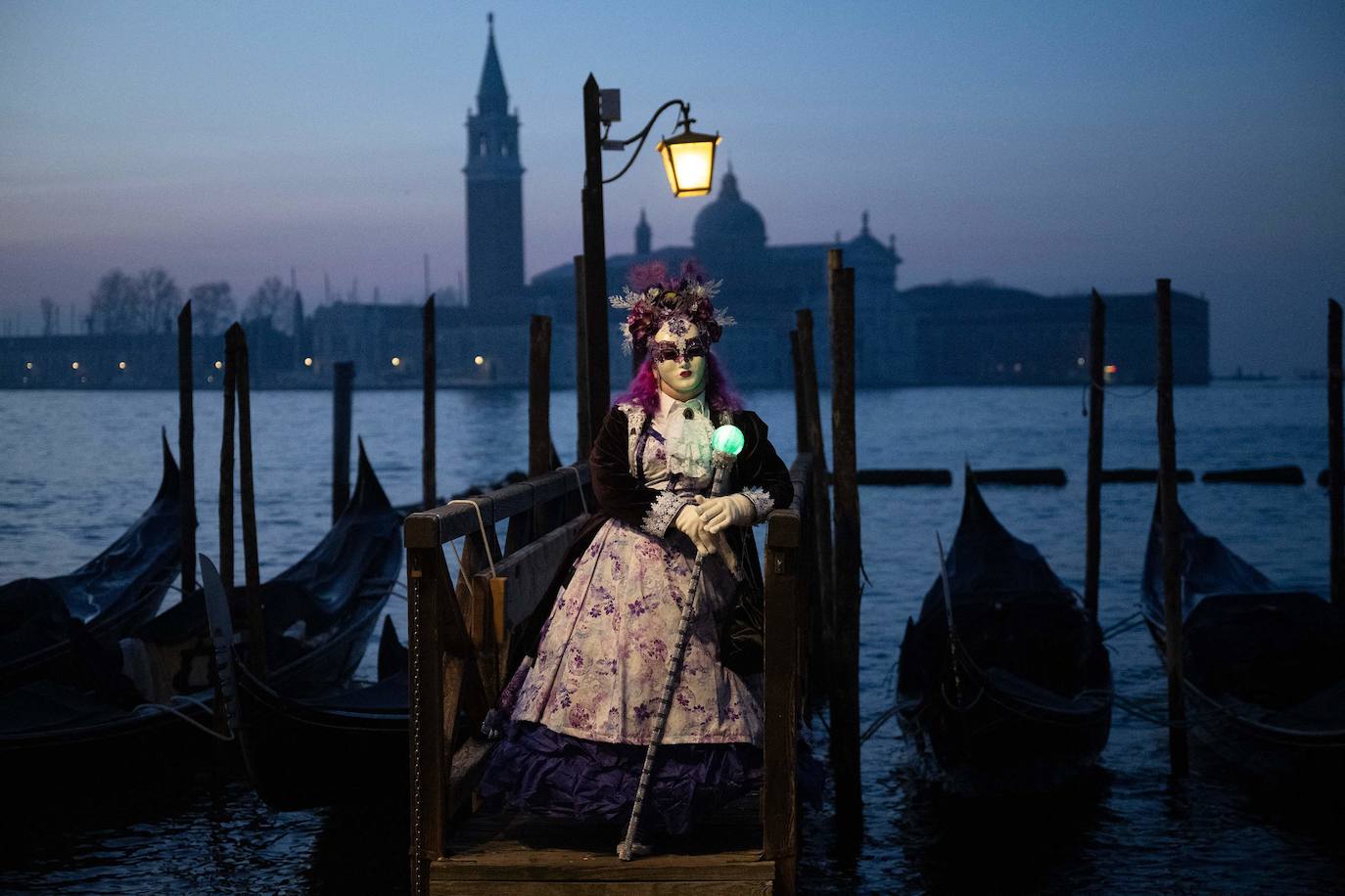 Noche de máscaras en Venecia