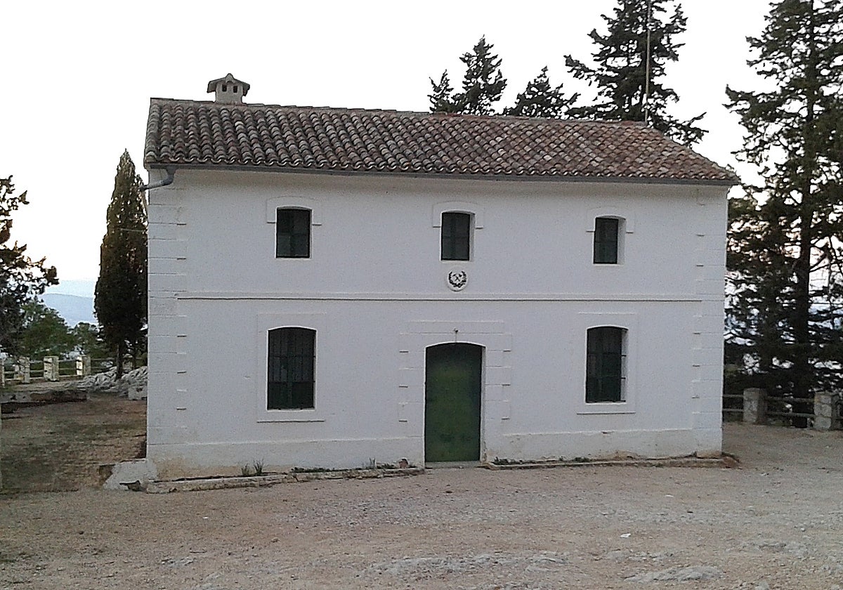 Edificio para el que ha solicitado el Ayuntamiento la cesión de la titularidad.