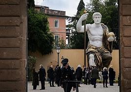 Fotos de la colosal estatua del emperador Constantino que ya puede visitarse gratis en Roma