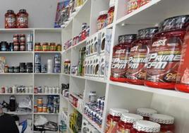 Tienda de venta de proteínas y productos vitamínicos, en una imagen de archivo.