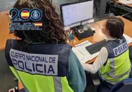 Las investigadoras de la Policía Nacional en una imagen de archivo.