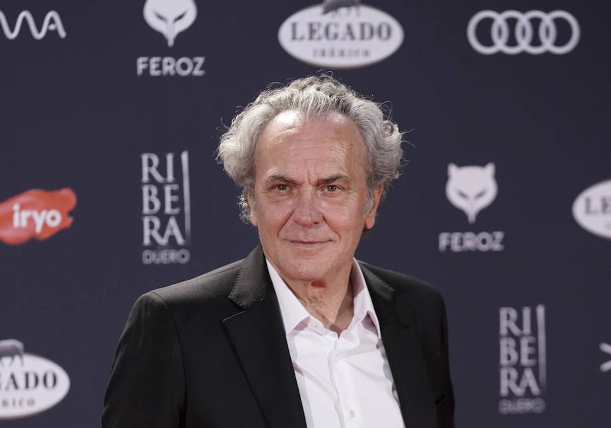 El actor José Coronado posa en la alfombra roja previa a la gala de la XI edición de los Premios Feroz.