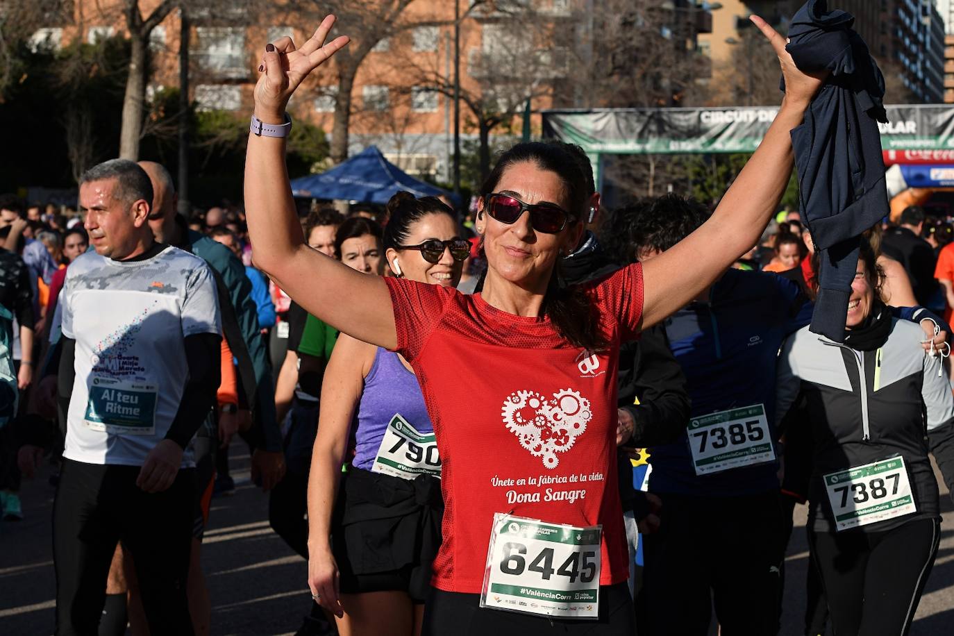 Búscate en la carrera Never Stop Running «Nunca te rindas» de Valencia