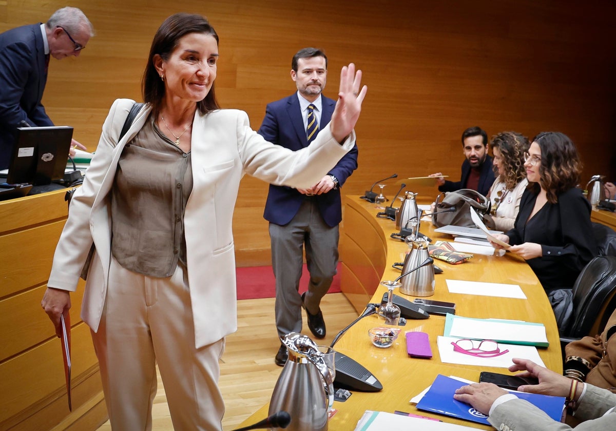 Ruth Merino, en una comisión de Les Corts.