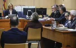 Sesión del juicio por la caja B en Valencia.