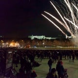 Carmena ya disparó dos castillos de fuegos artificiales en Madrid en la zona del Manzanares ahora cuestionada