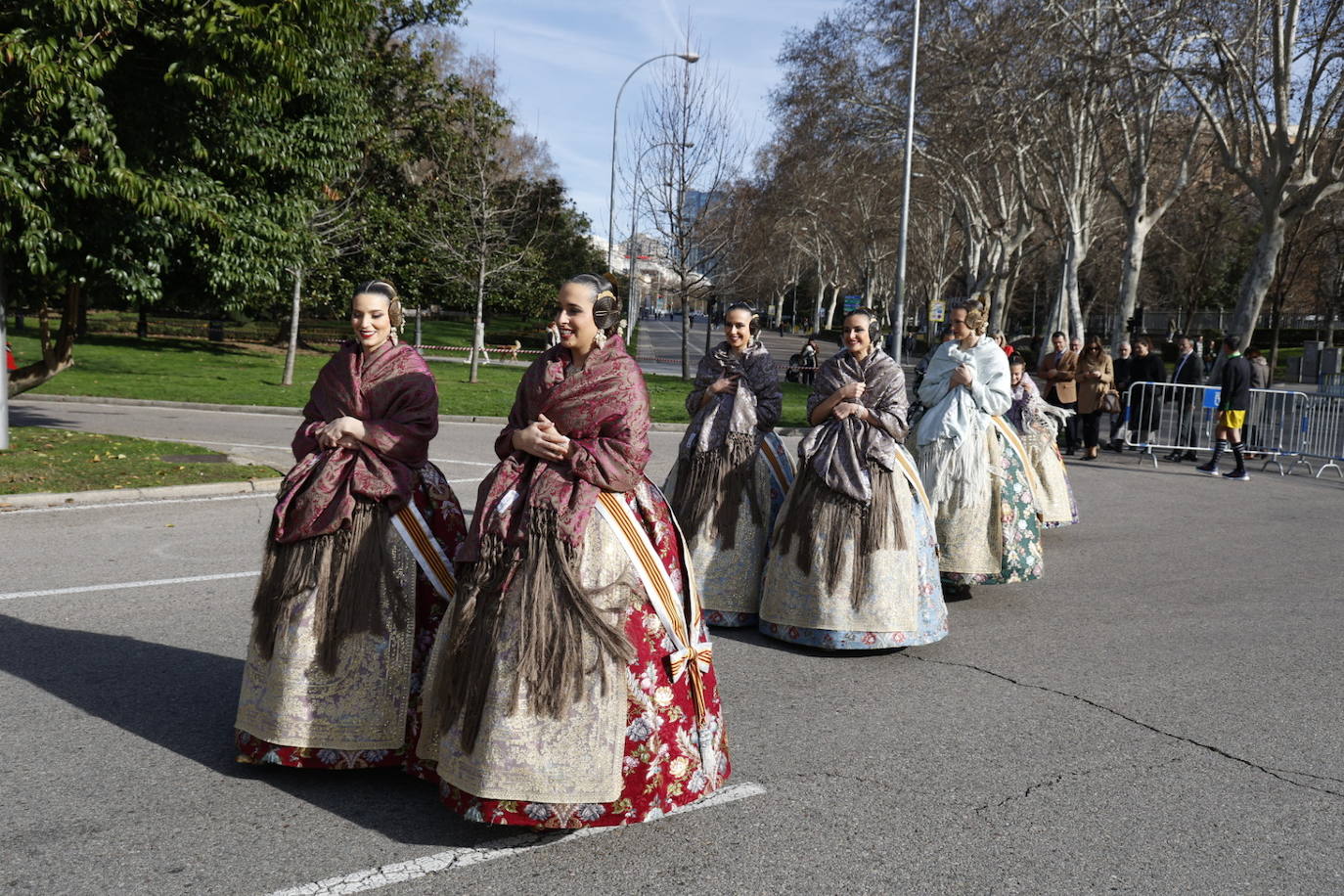 Las falleras mayores de Valencia y su corte, las grandes protagonistas en Madrid