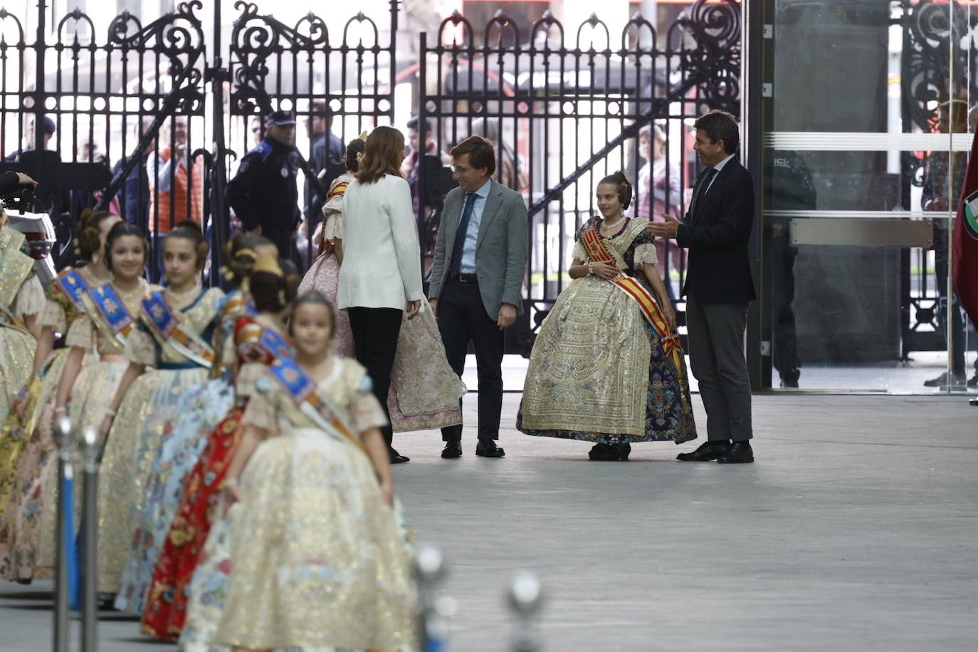 Recepción Oficial a las Falleras Mayores de Valencia en el Ayuntamiento de Madrid