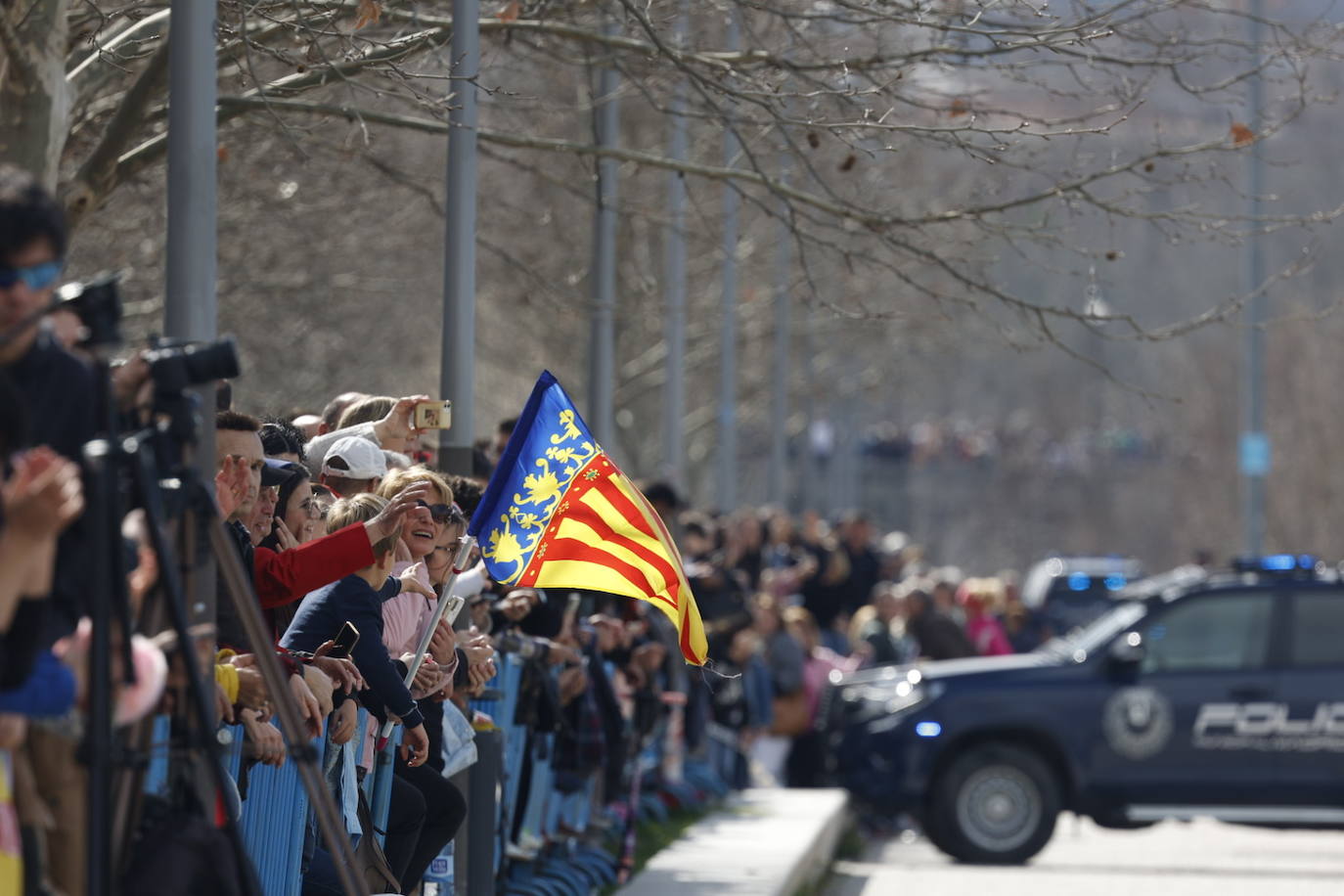 Fotos: Espectacular mascletà en Madrid con llenazo en Puente del Rey