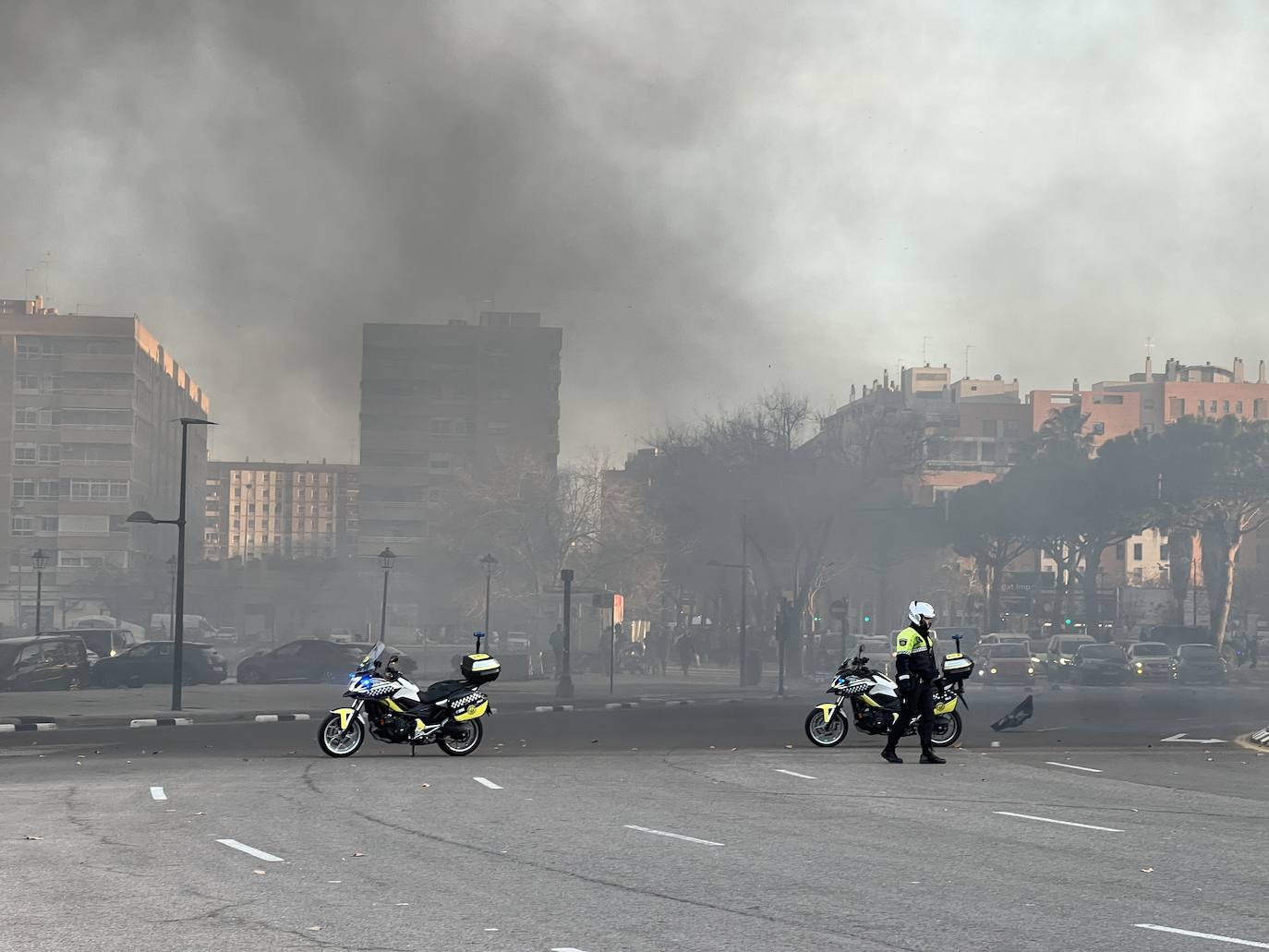 Las terribles imágenes del incendio en Campanar