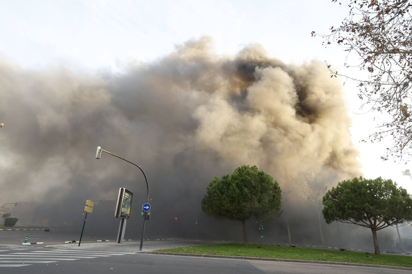 Las terribles imágenes del incendio en Campanar