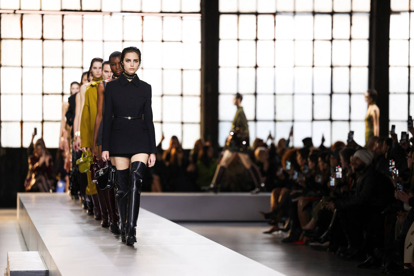Fotos: el nuevo Gucci deslumbra en la pasarela de Milán