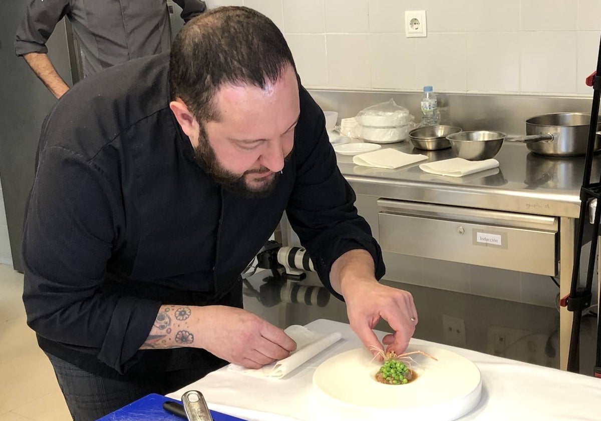 Imagen principal - &#039;Sabors de la mar&#039;, la apuesta por impulsar el pescado de la Marina Alta en la hostelería de la comarca