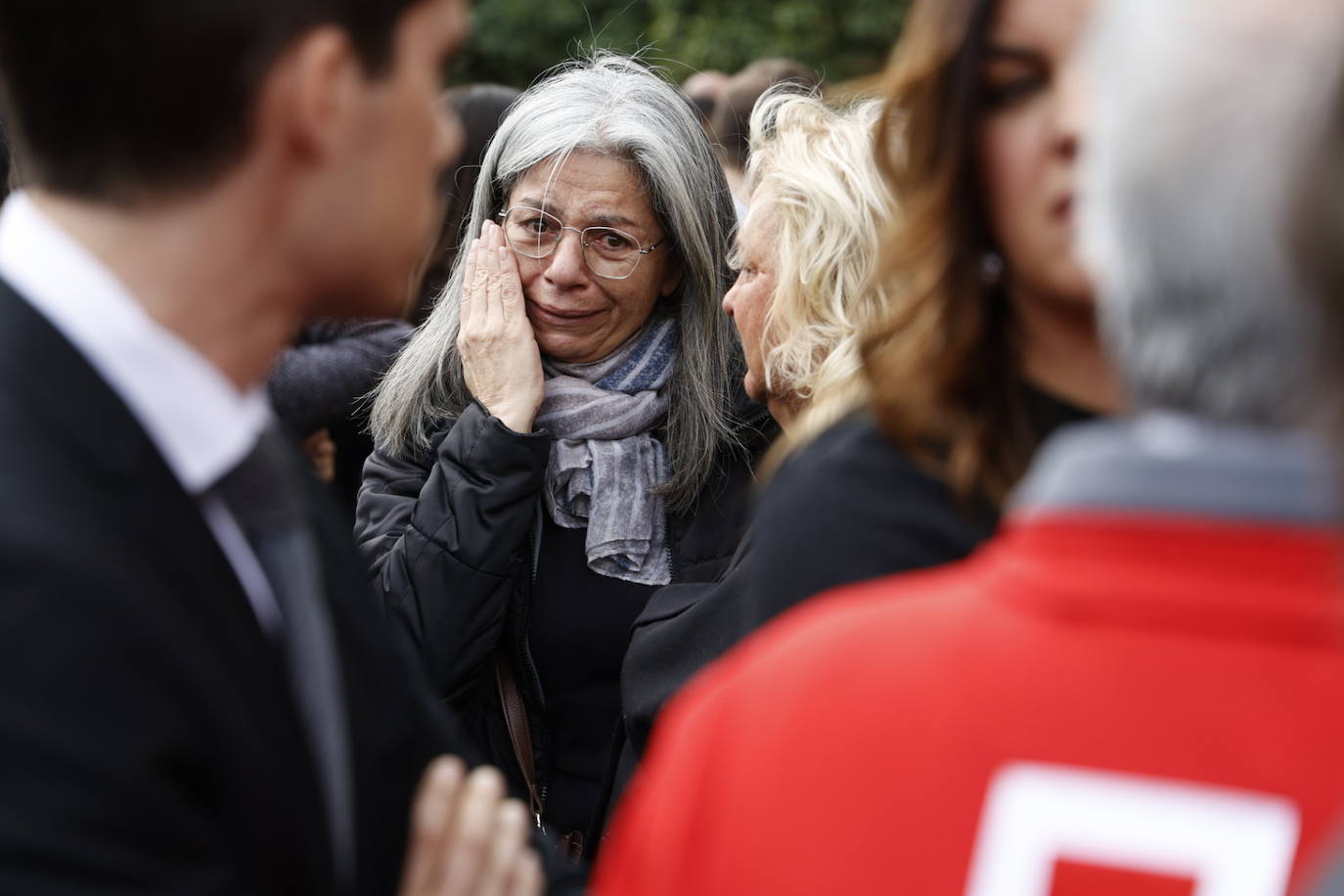 Fotos del minuto de silencio en Valencia en recuerdo de las víctimas del incendio