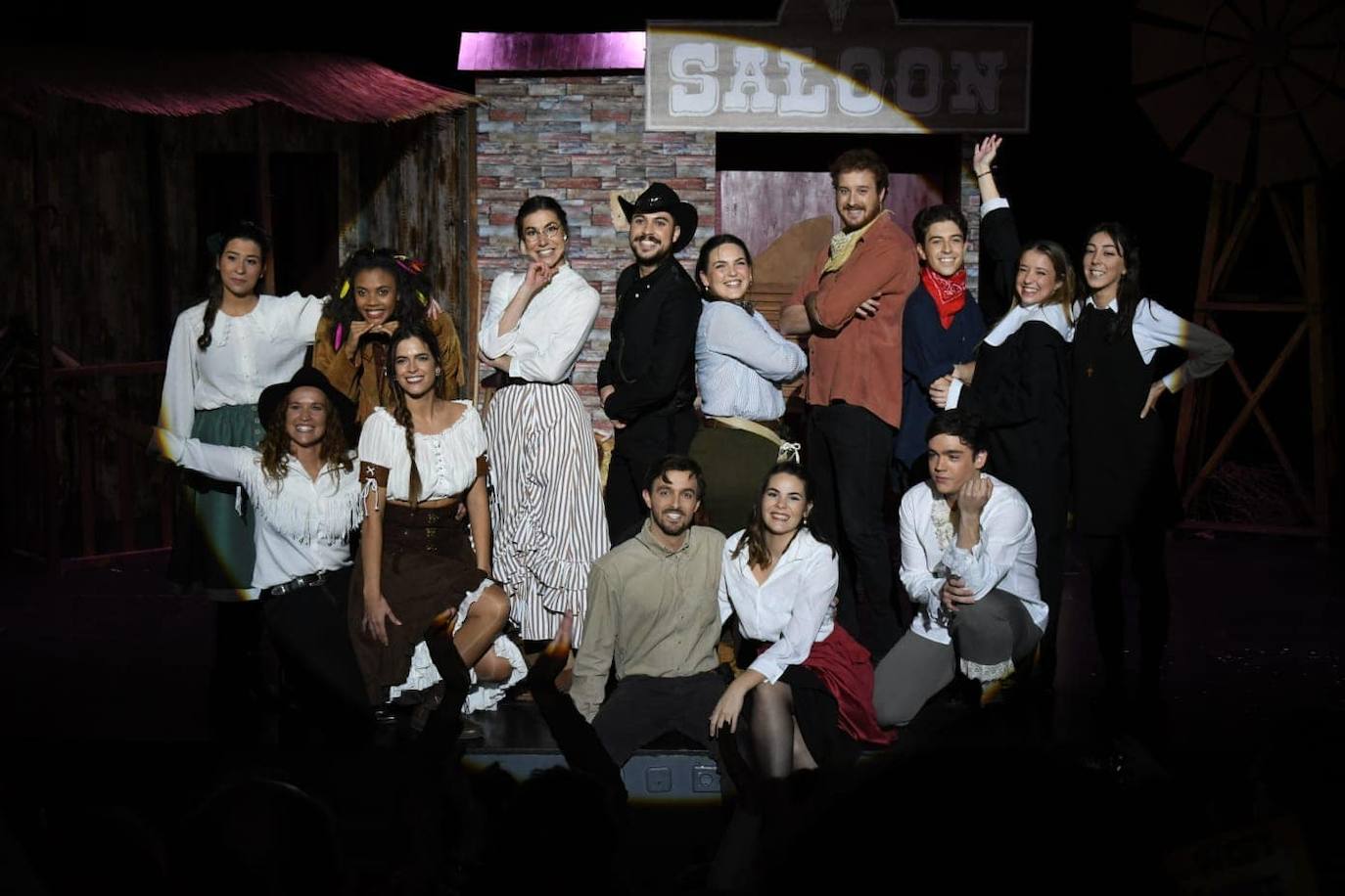 Fotos de T-Teatre, compañía de teatro creada en el colegio El Pilar de Valencia