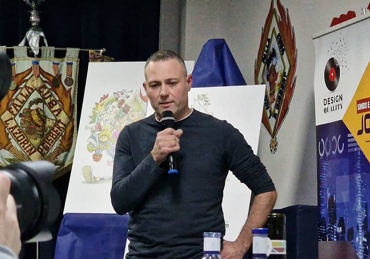 Discurso de despedida de Vicente Martínez Aparici, en la falla Cuba-Literato Azorín.