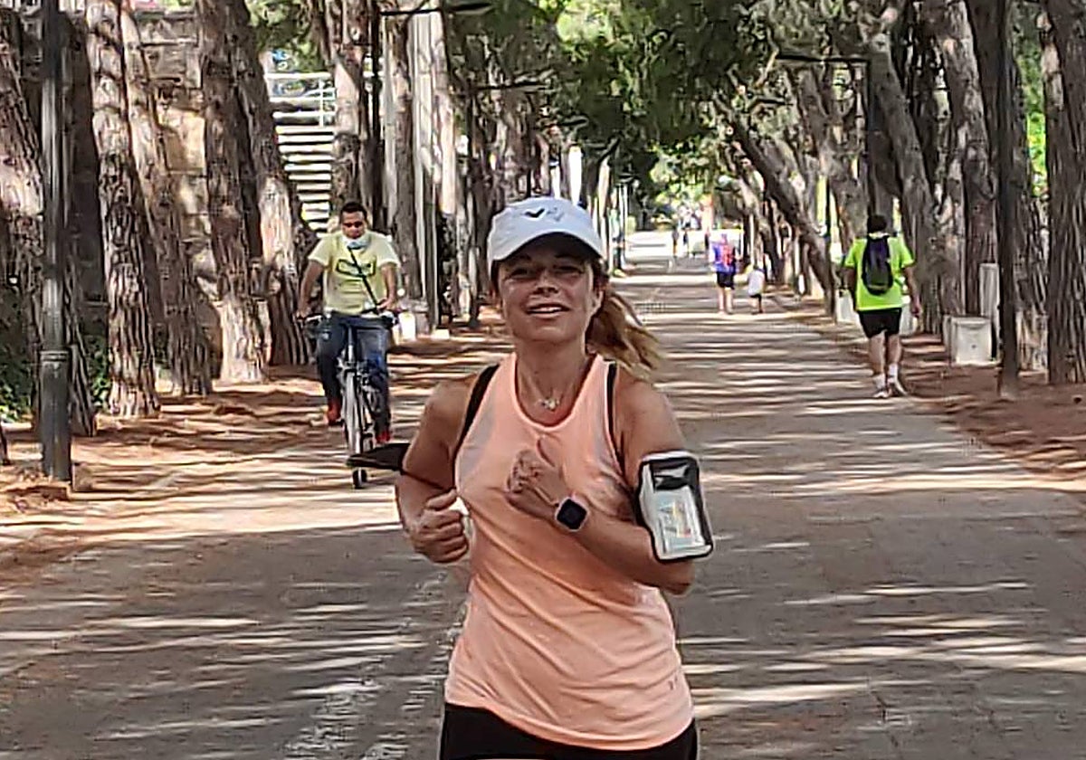 «Bienestar físico y espiritual», explica Mariana cuando indica lo que le aporta correr.