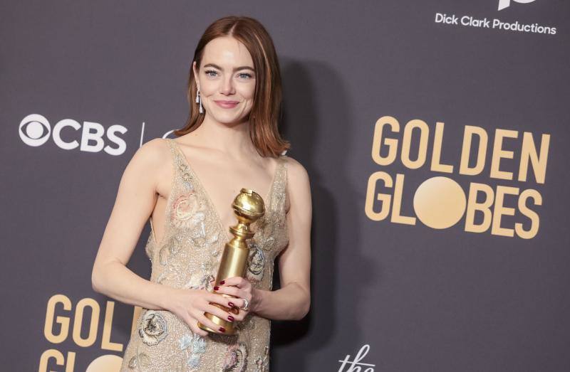 Emma Stone, una de las protagonistas de 'Pobres Criaturas', en la gala de los Globos de Oro