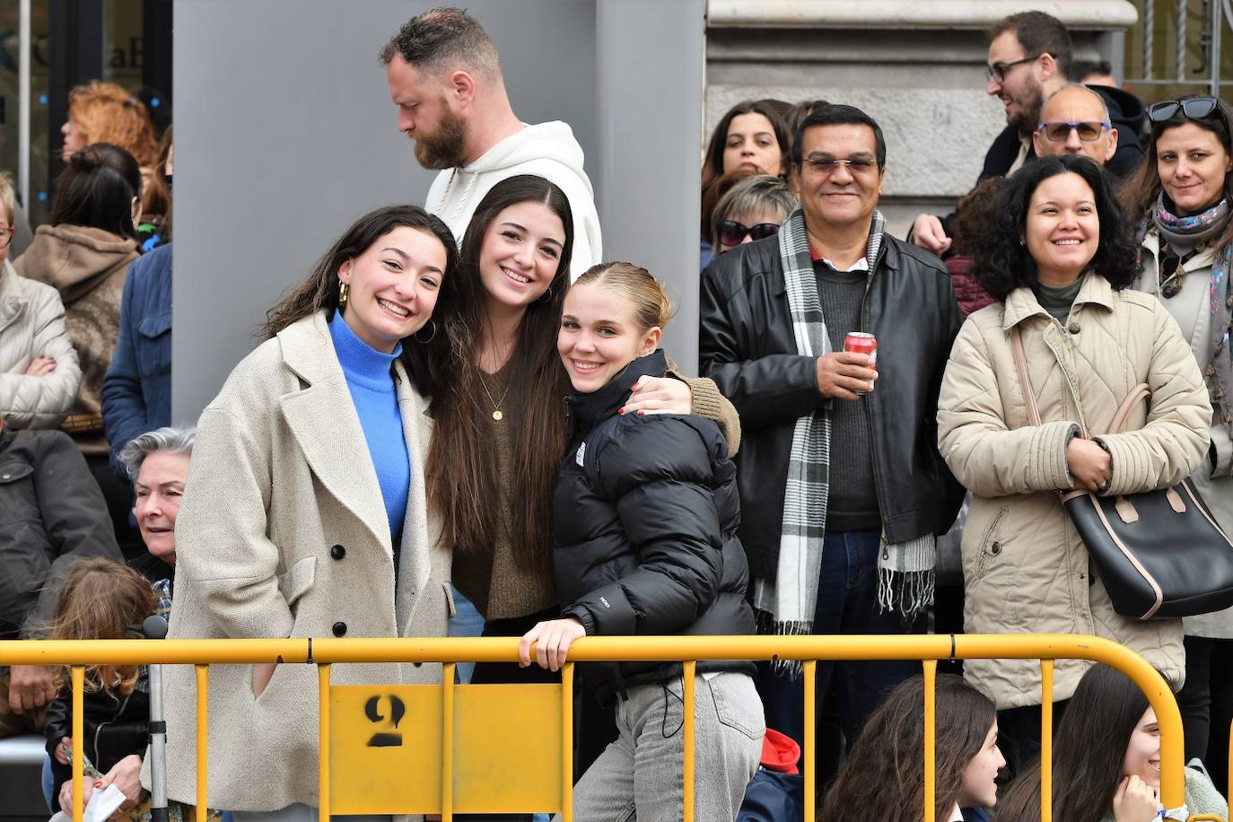 Búscate en la mascletà del lunes 4 de marzo de 2024