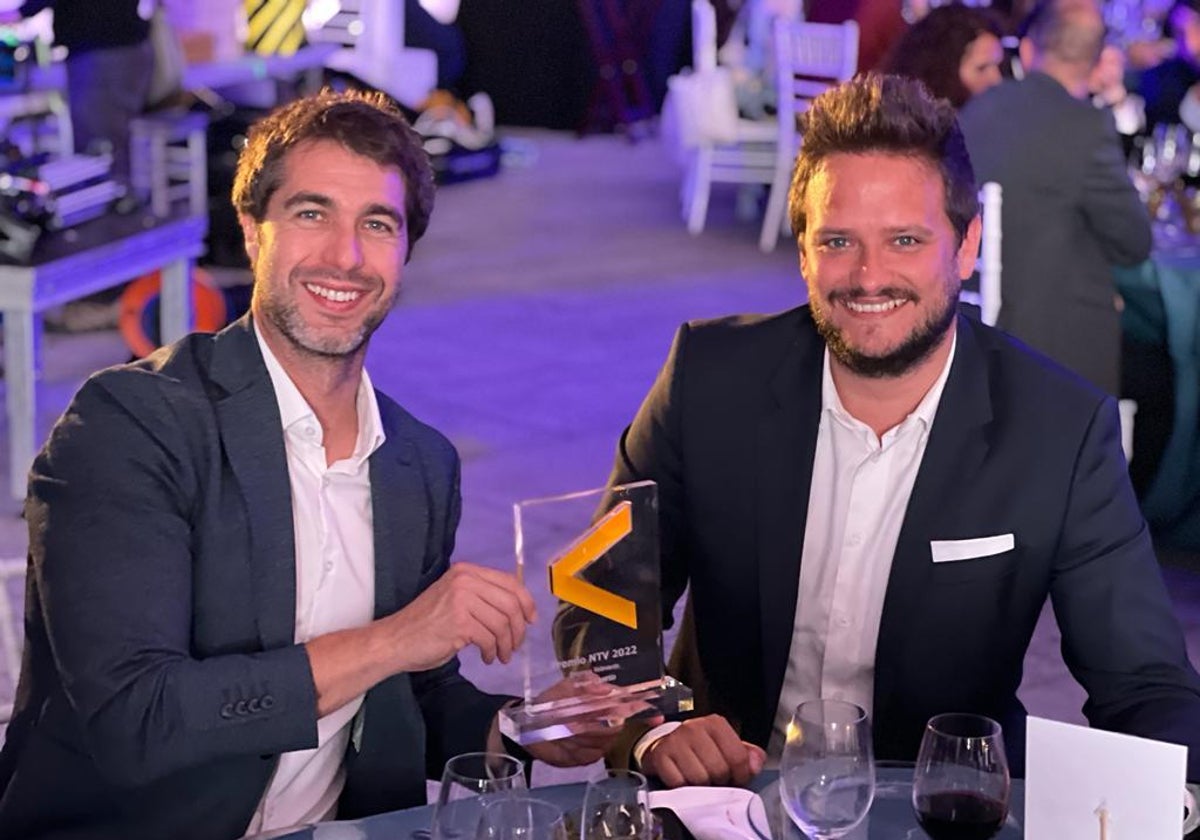 Joaquín Costa y Javier Juanes, fundadores de Casfid, cuando fueron galardonados en los Premios de la Noche de las Telecomunicaciones Valencianas.