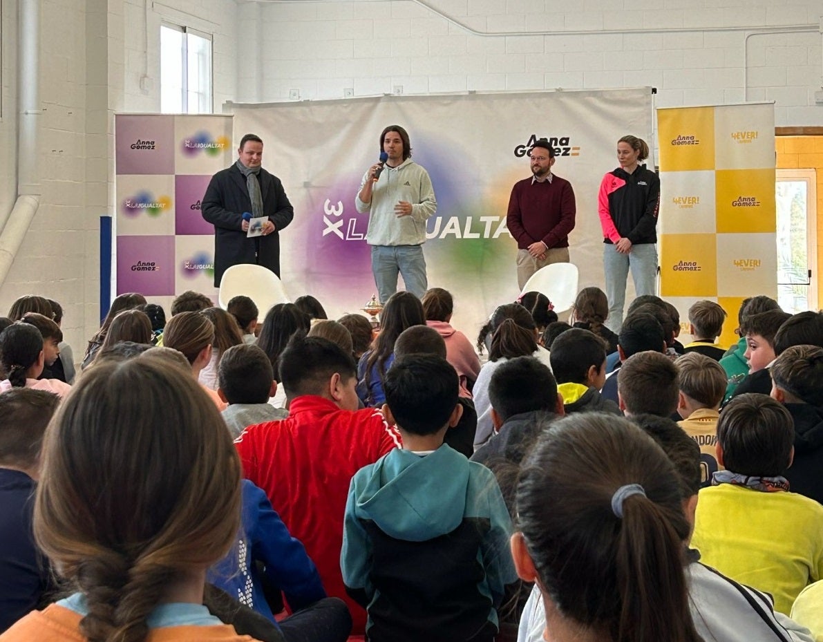 Un momento del acto celebrado en el pabellón municipal.