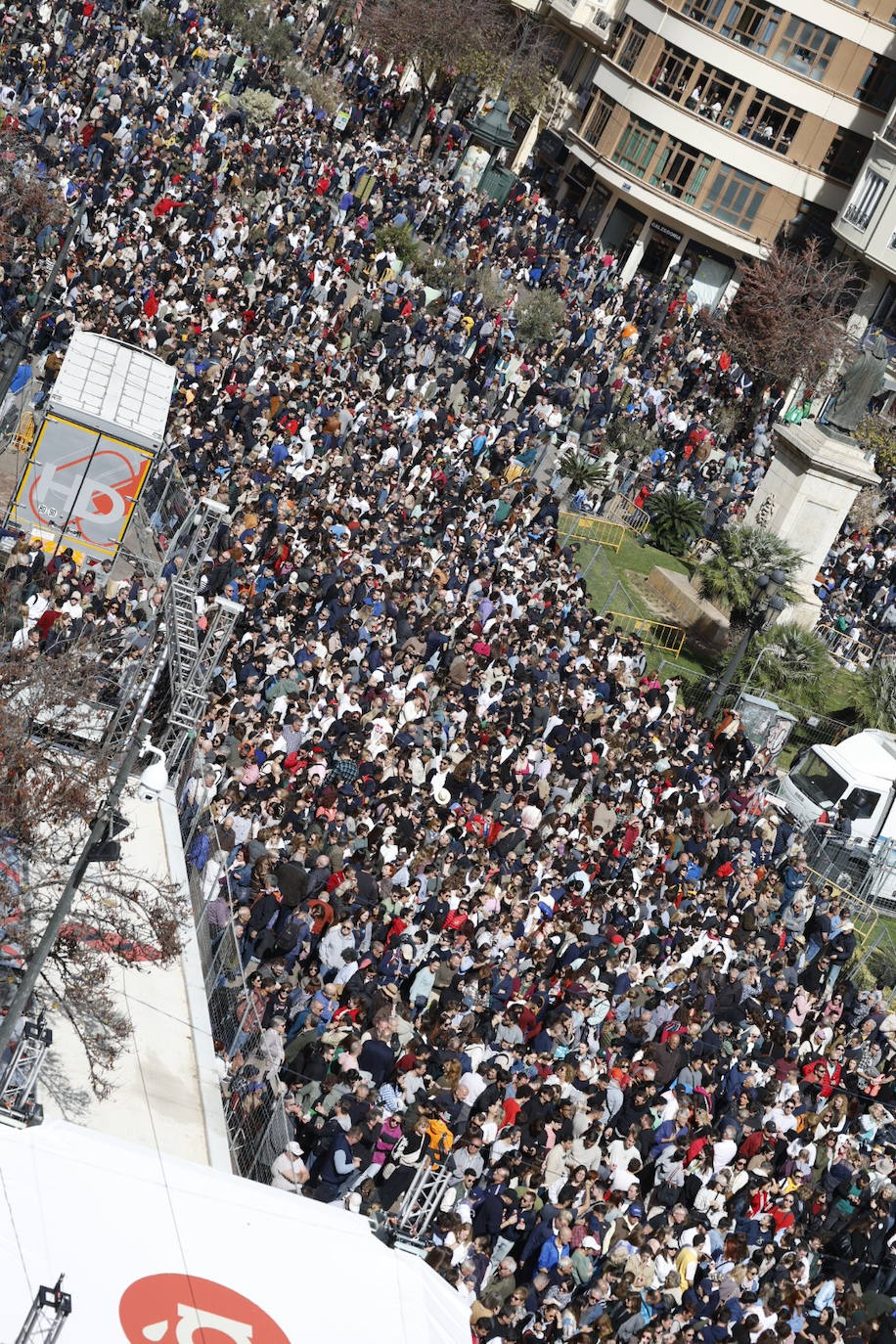 Fotos de la mascletà de Pirotecnia Nadal-Martí del 7 de marzo