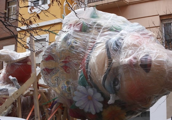 Rostro de Frida Kahlo, en la demarcación de Cuba-Literato Azorín.