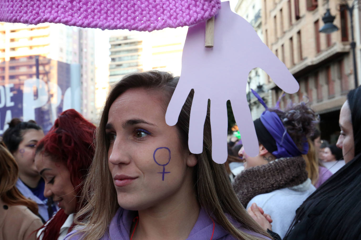 Valencia sale a la calle por el 8M: el Día de la Mujer, en imágenes