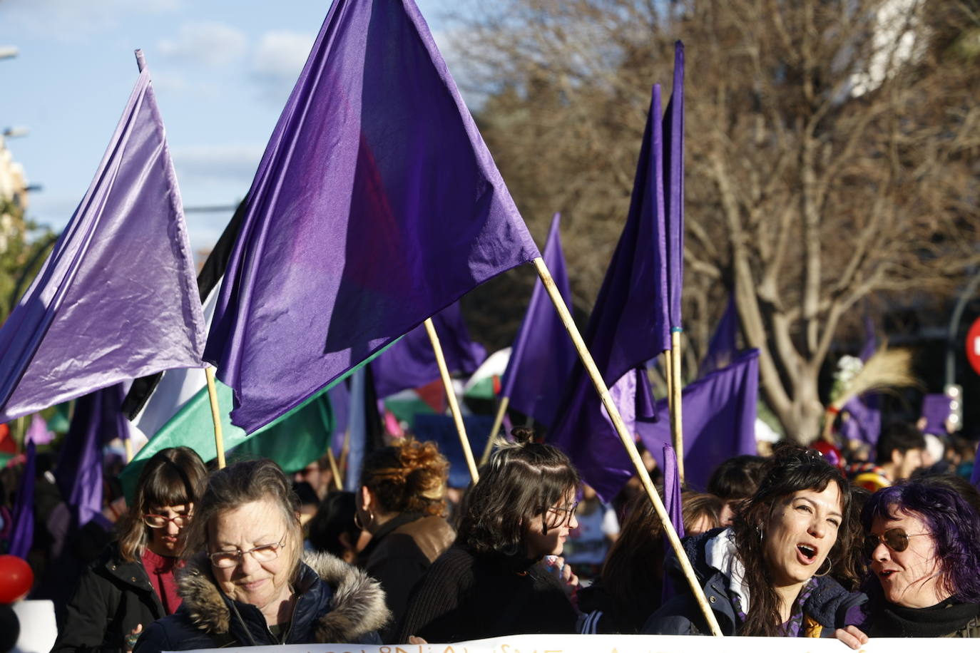 Valencia sale a la calle por el 8M: el Día de la Mujer, en imágenes