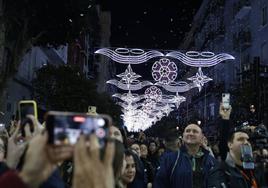 Encendido de luces en la Falla Sueca Literato Azorín