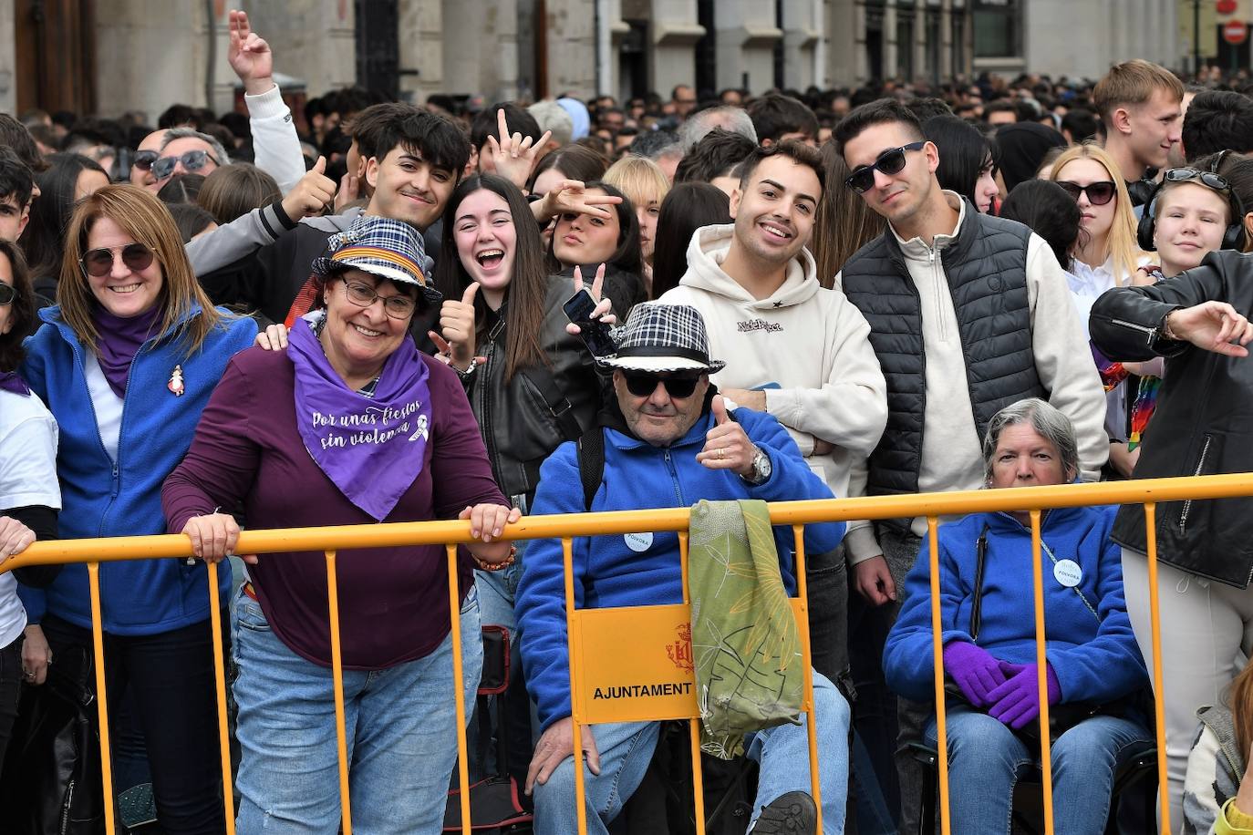 Búscate en la mascletà de este viernes 8 de marzo