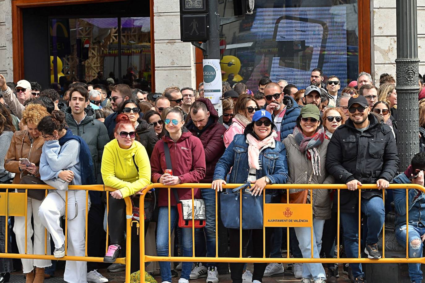 Búscate en la mascletà de este domingo 10 de marzo