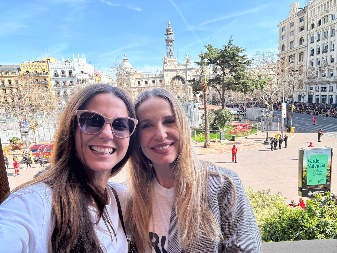 Los nombres en los balcones de la plaza