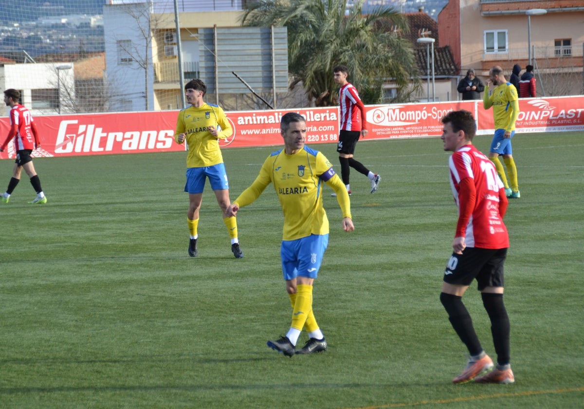 Un momento del encuentro entre L'Olleria y el Dénia.