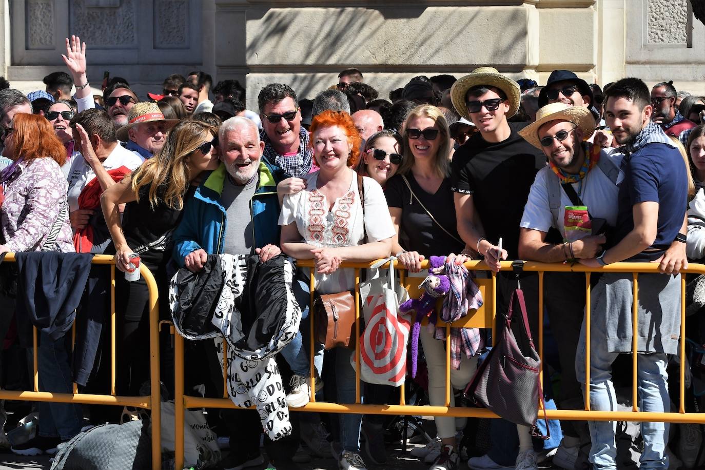 Búscate en la mascletà de hoy martes 12 de marzo