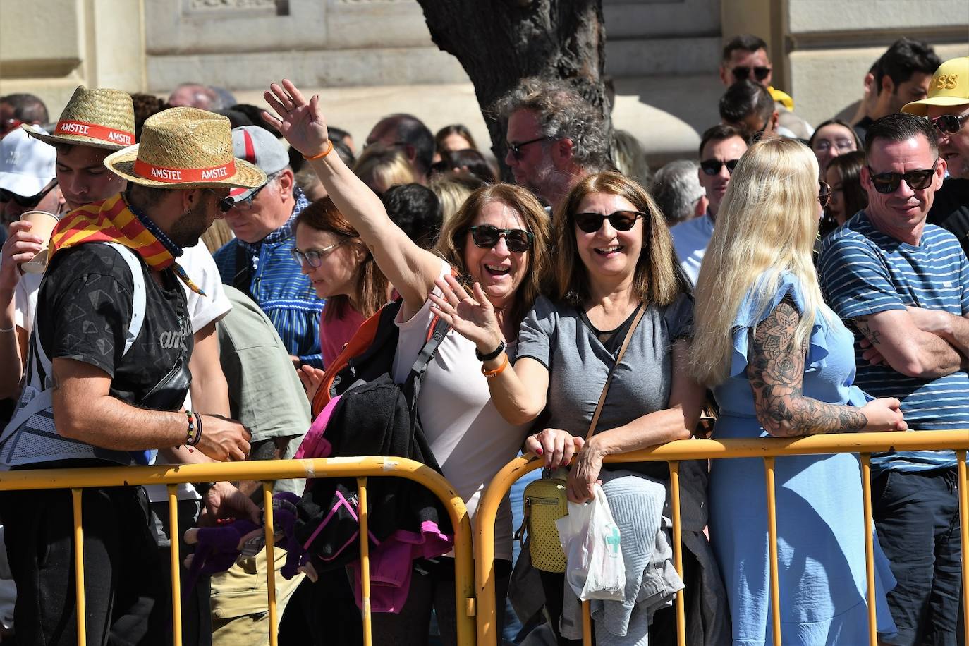 Búscate en la mascletà de hoy miércoles 13 de marzo