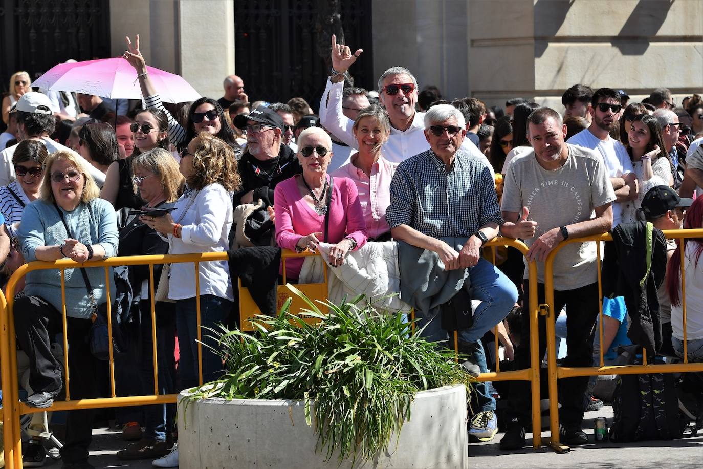 Búscate en la mascletà de hoy miércoles 13 de marzo