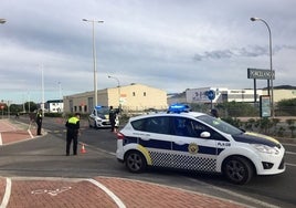 Imagen de archivo de un control de la Policía Local de Xàbia.