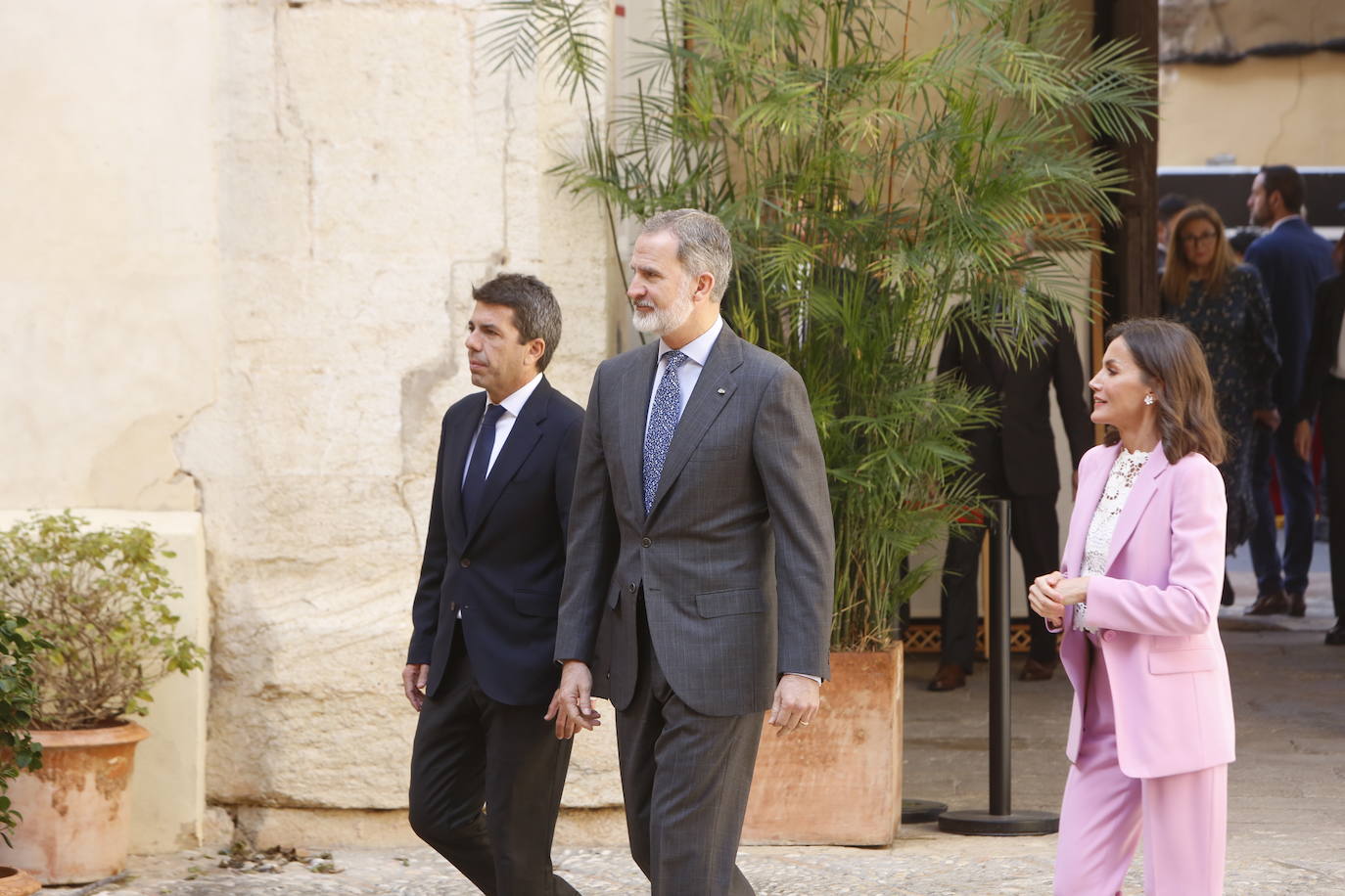 Los Reyes visitan Gandia para presidir la entrega de los Premios Nacionales de Investigación