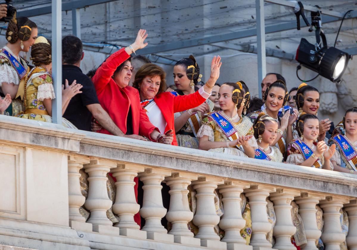 Los invitados a la mascletà de hoy: de una hija de Juan Roig a la bisnieta de Sorolla