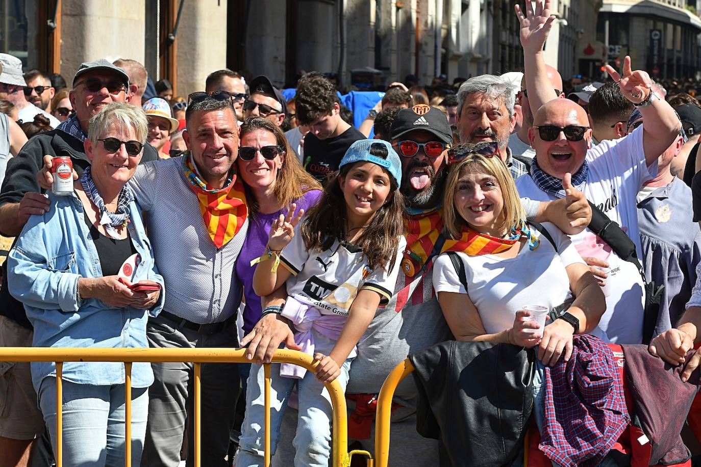 Búscate en la mascletà de este viernes 15 de marzo