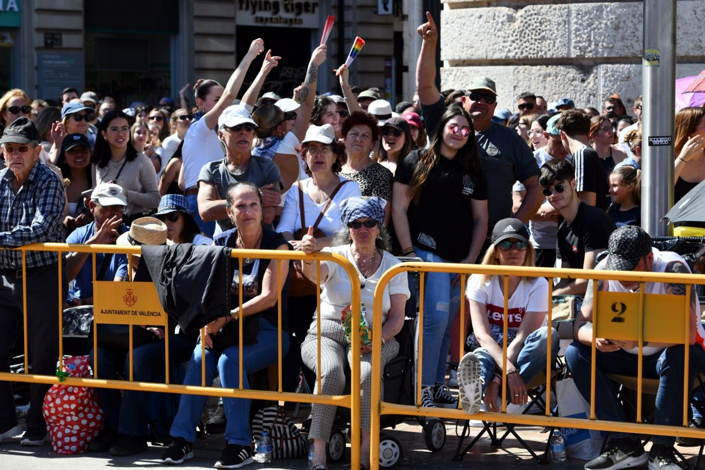 Búscate en la mascletà de hoy, sábado 16 de marzo