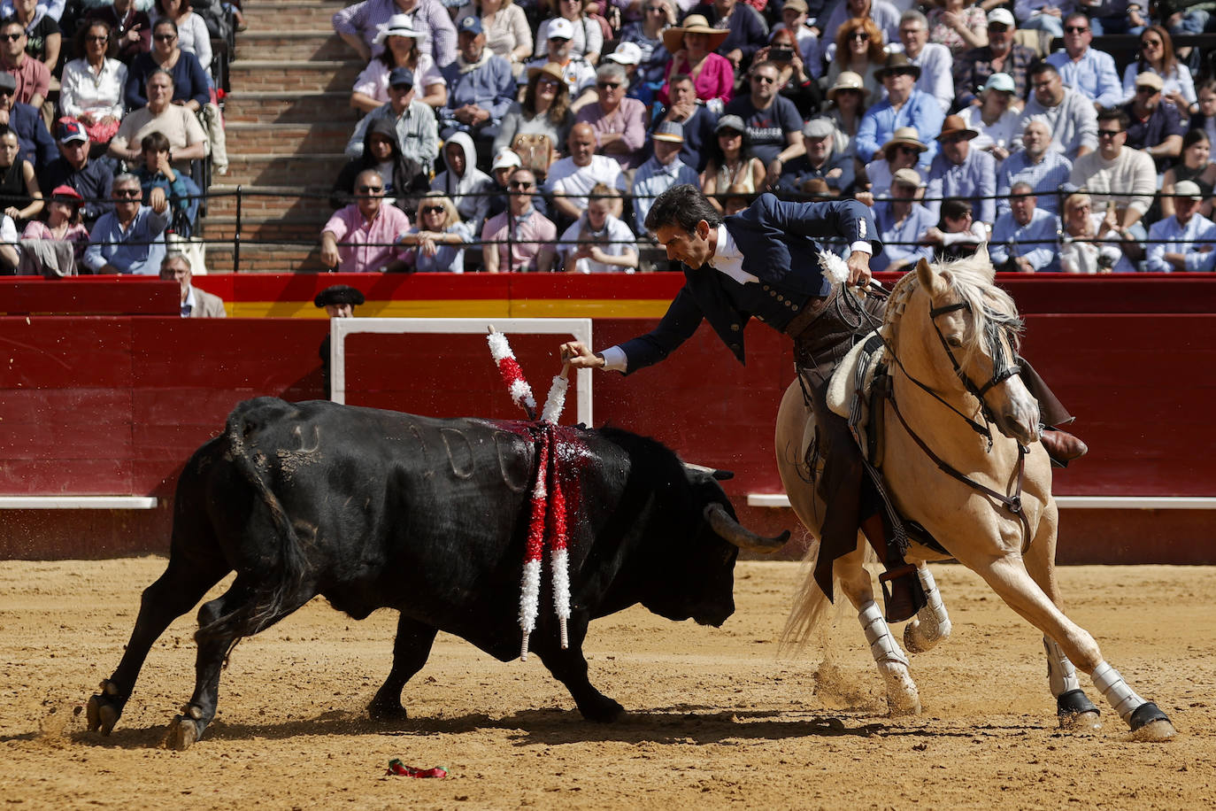 Fotos de la corrida de toros de la Feria de Fallas del 17 de marzo