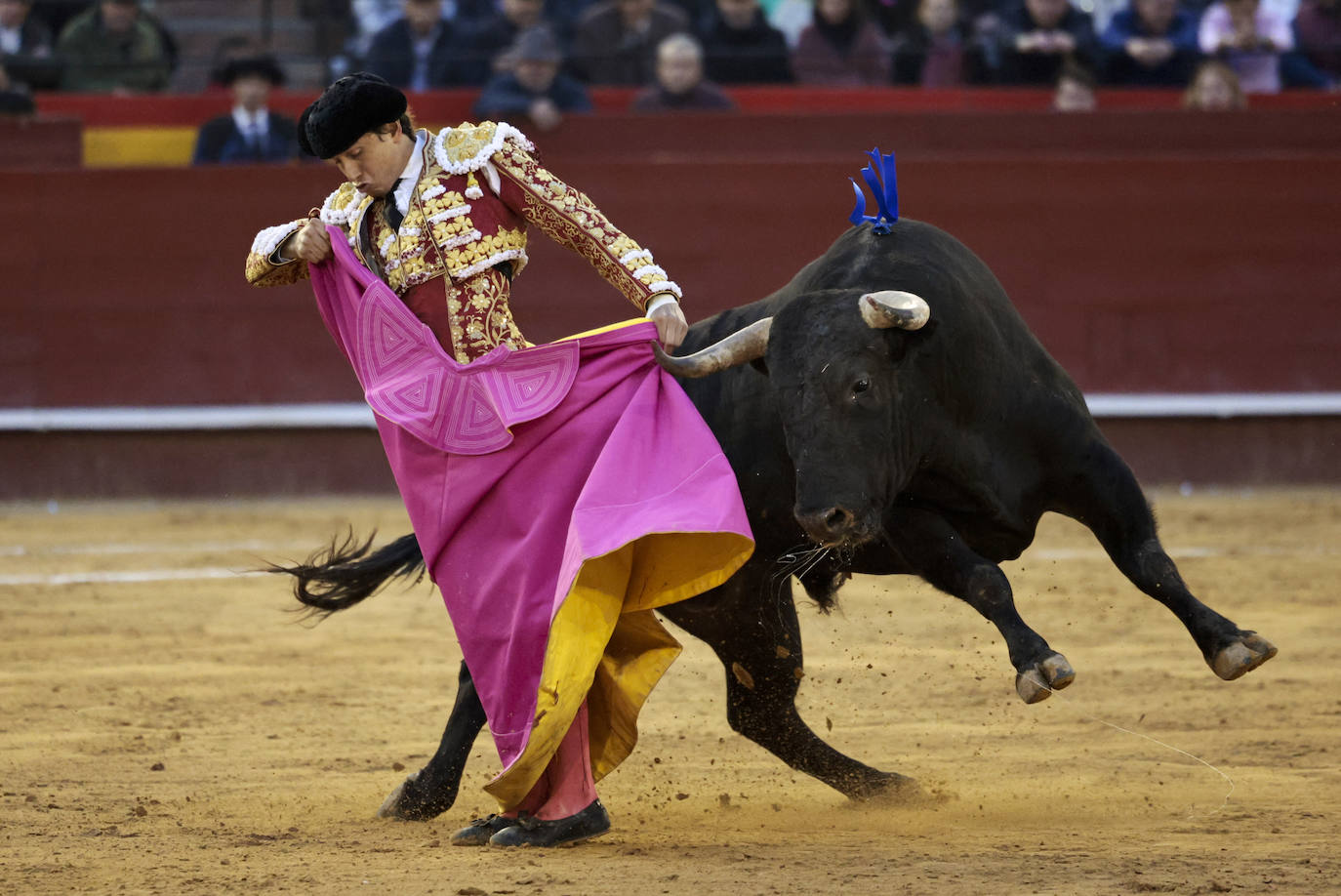 Fotos de la corrida de toros de la Feria de Fallas del 17 de marzo