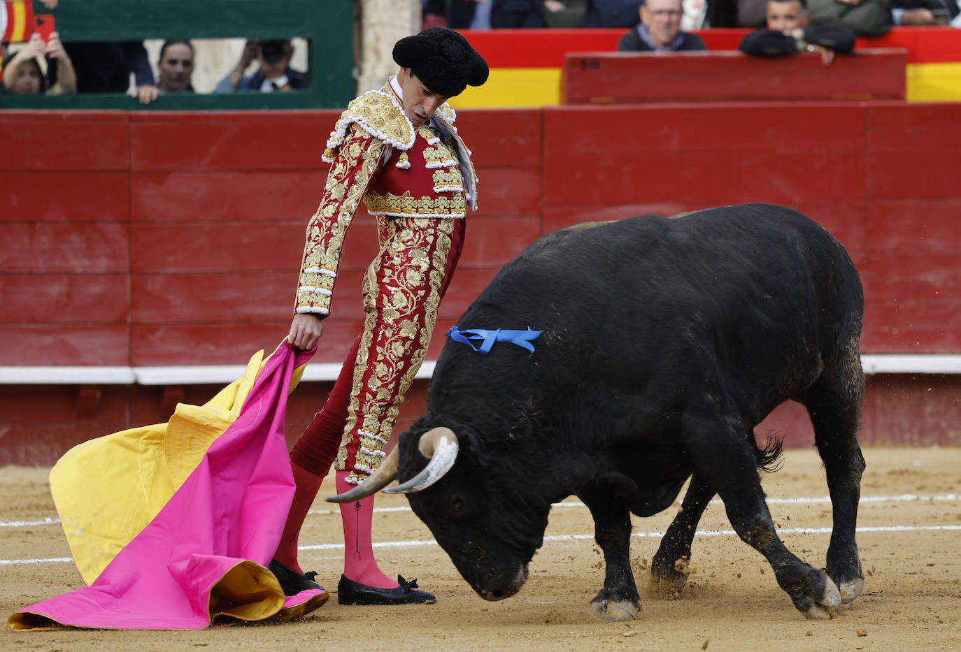 Fotos de la corrida de toros de la Feria de Fallas del 17 de marzo