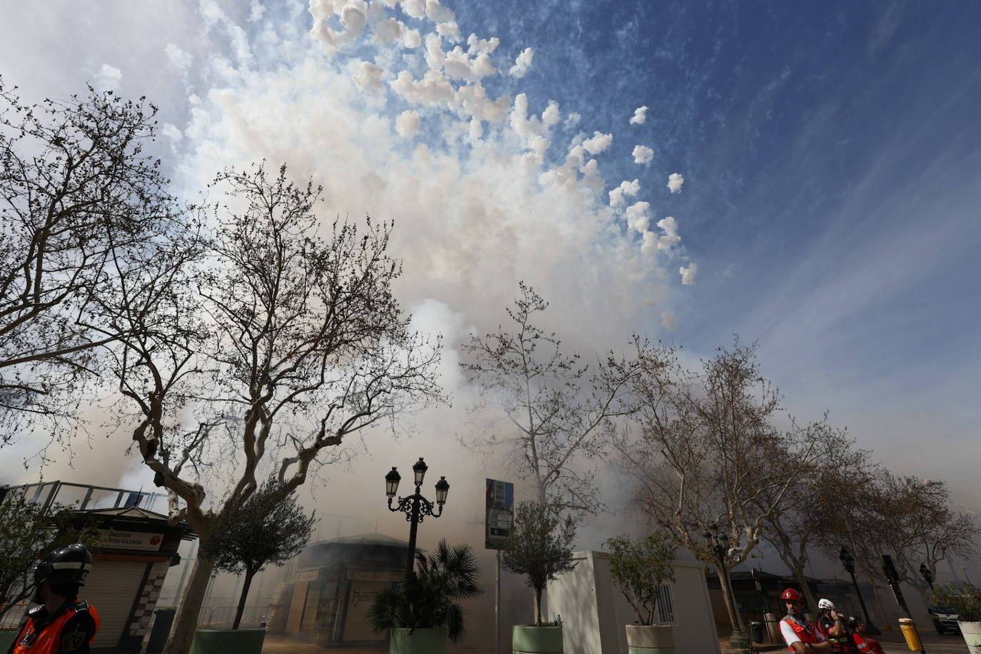 Fotos de la mascletà del 17 de marzo: Pirotecnia Caballer FX